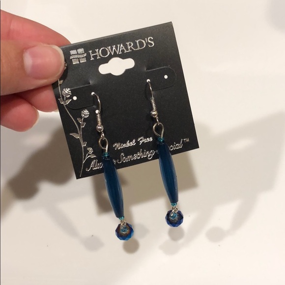 NWT Howard’s Blue Earrings - Picture 3 of 3